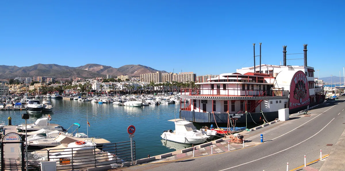 Fuente Salud-Strand, Benalmádena, Andalusia, Spanien — 2